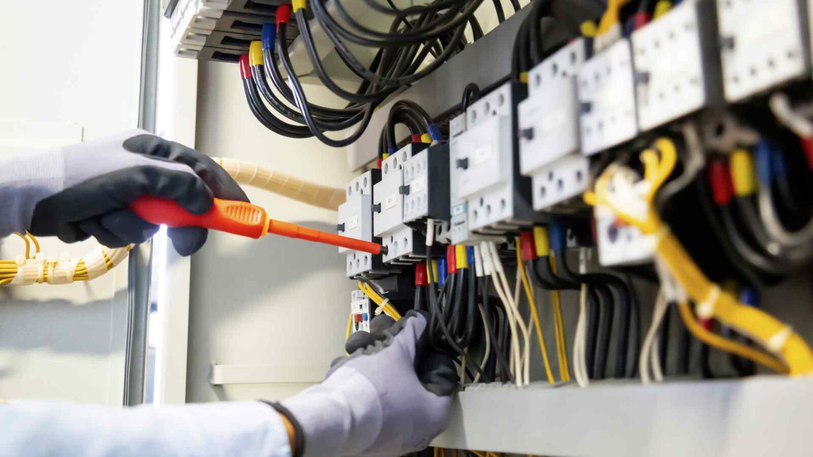 emergency electrician